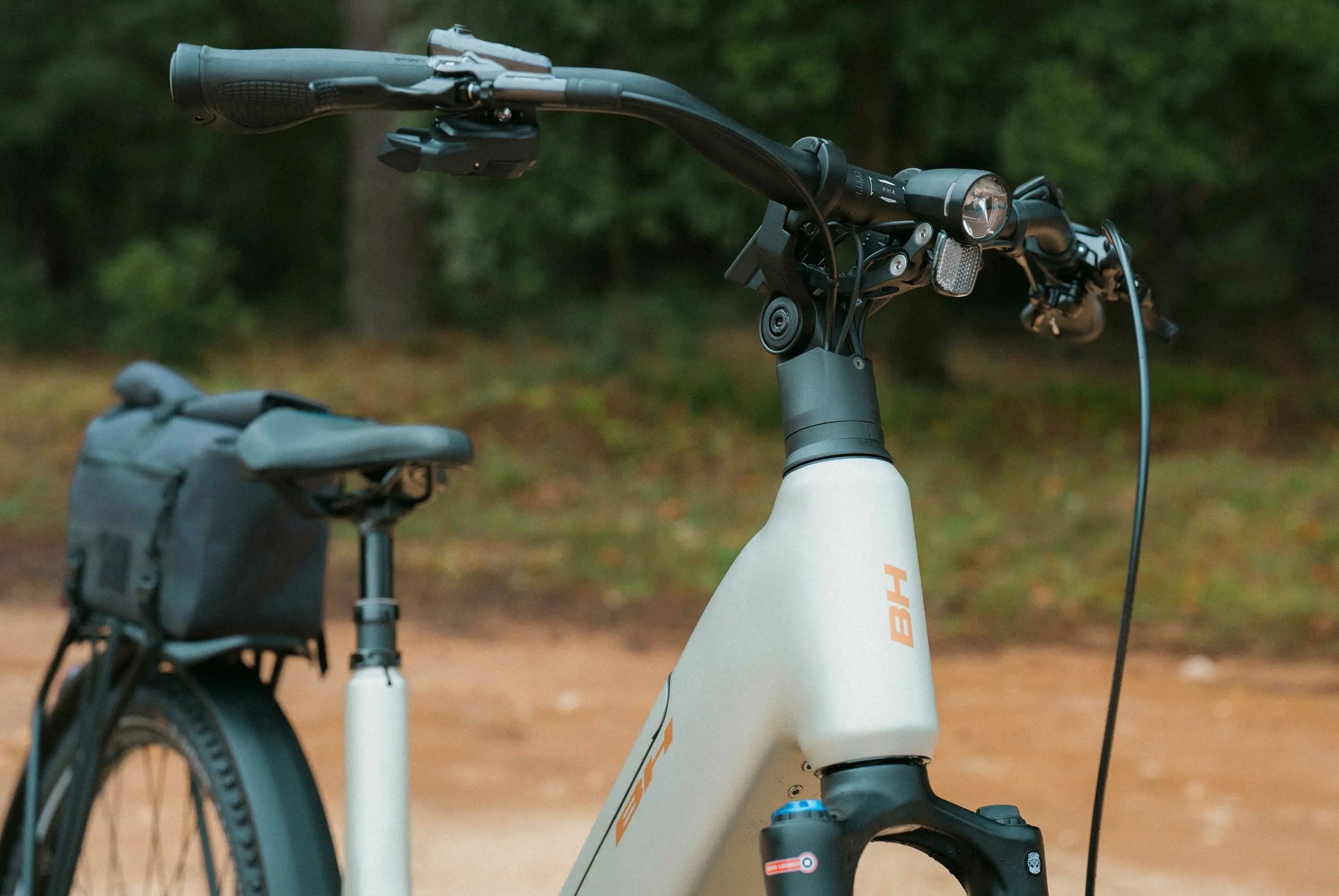 Bicicleta eléctrica BH Atom+ NX Suv Wave