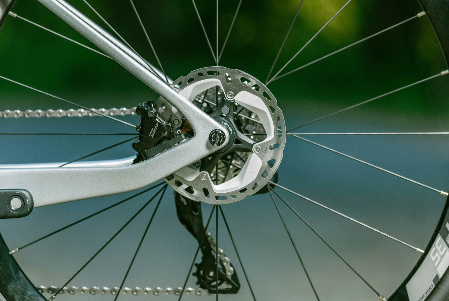 Bicicleta eléctrica de carretera BH Iaerolight 1.7