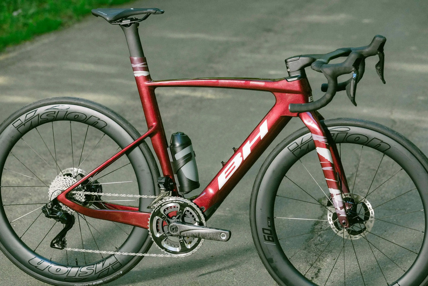 Bicicleta eléctrica de carretera BH Iaerolight 1.9