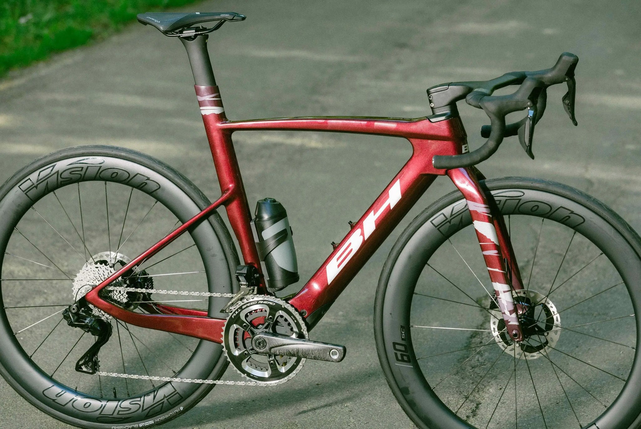 Bicicleta eléctrica de carretera BH Iaerolight 1.9
