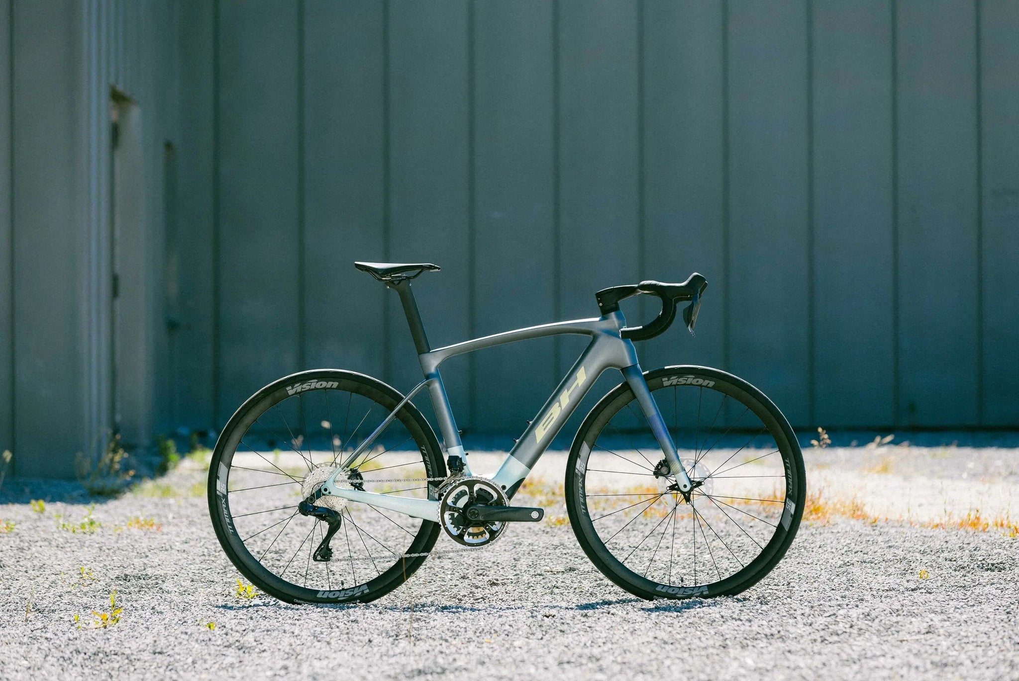 Bicicleta eléctrica de carretera BH IRS1 Carbon 1.6