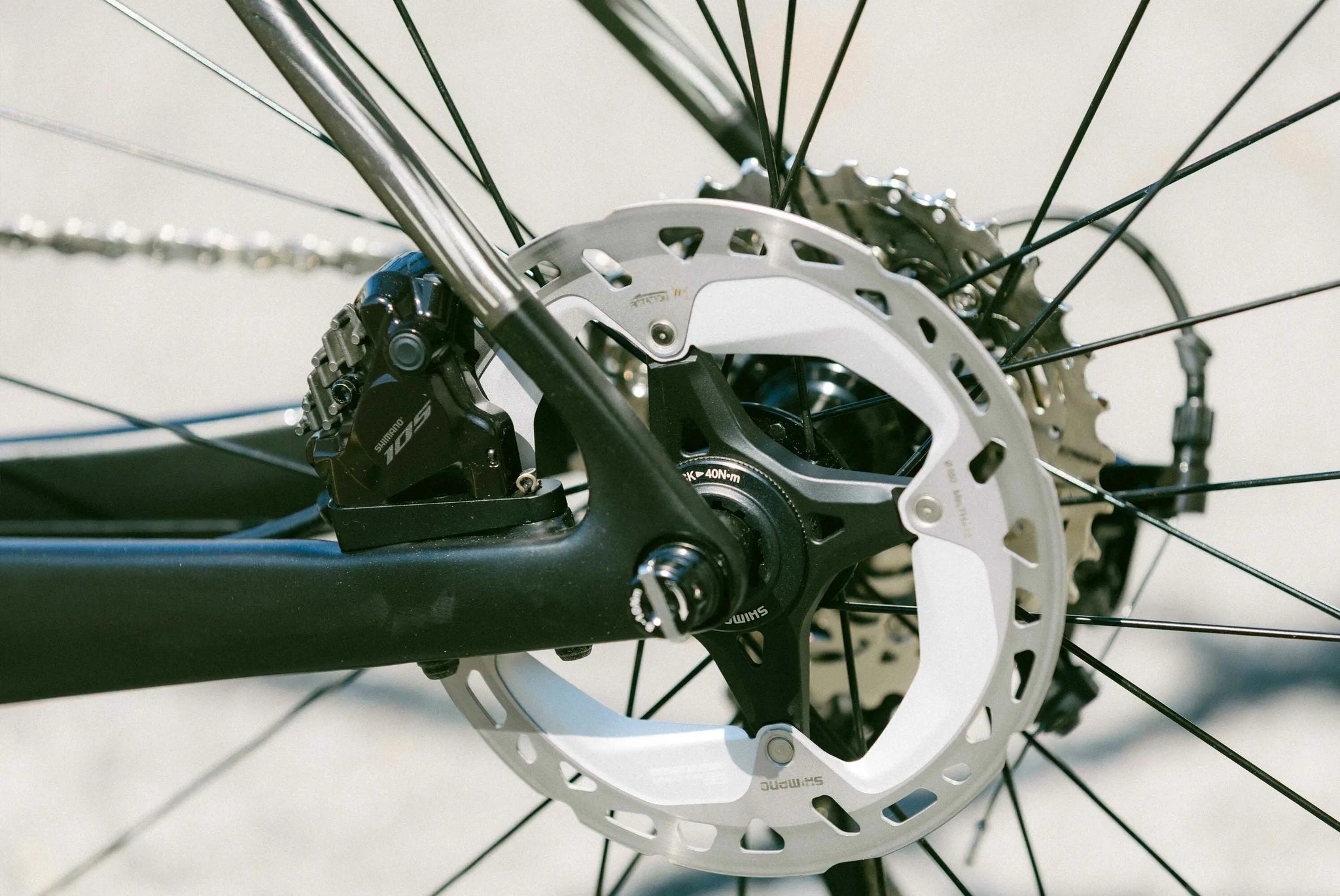 Bicicleta eléctrica de carretera BH IRS1 Carbon 1.6