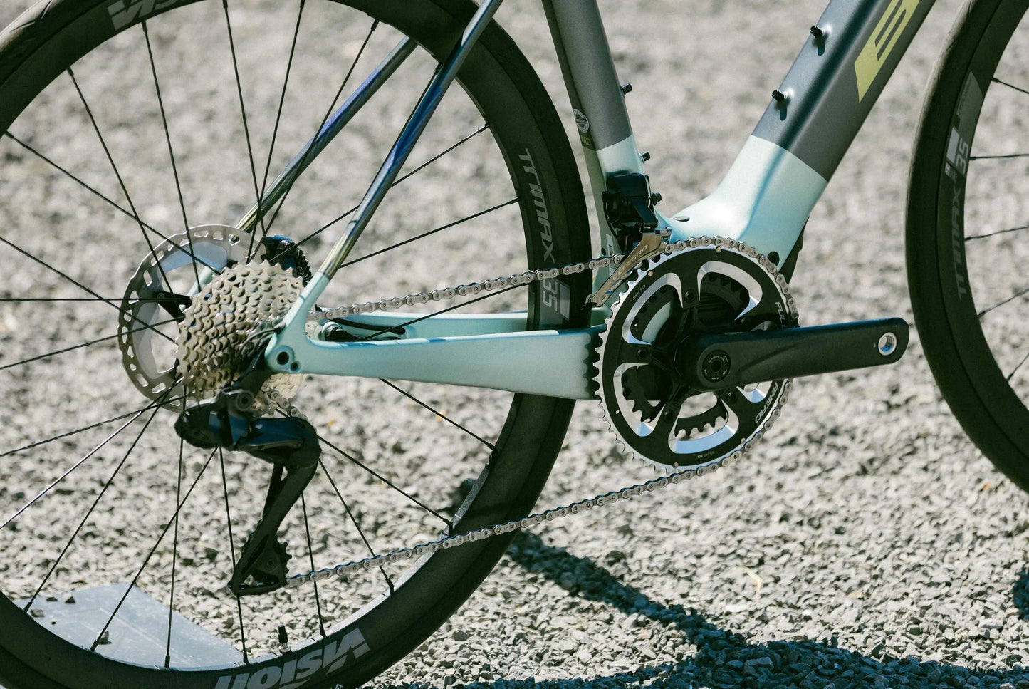 Bicicleta eléctrica de carretera BH IRS1 Carbon 1.6