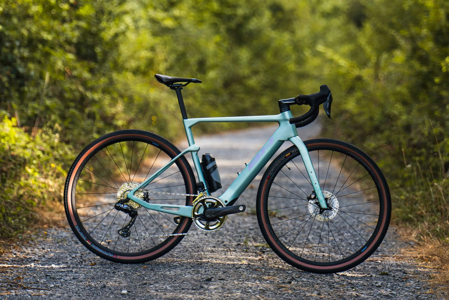 Bicicleta eléctrica gravel BH Igravelx Carbon 2.7