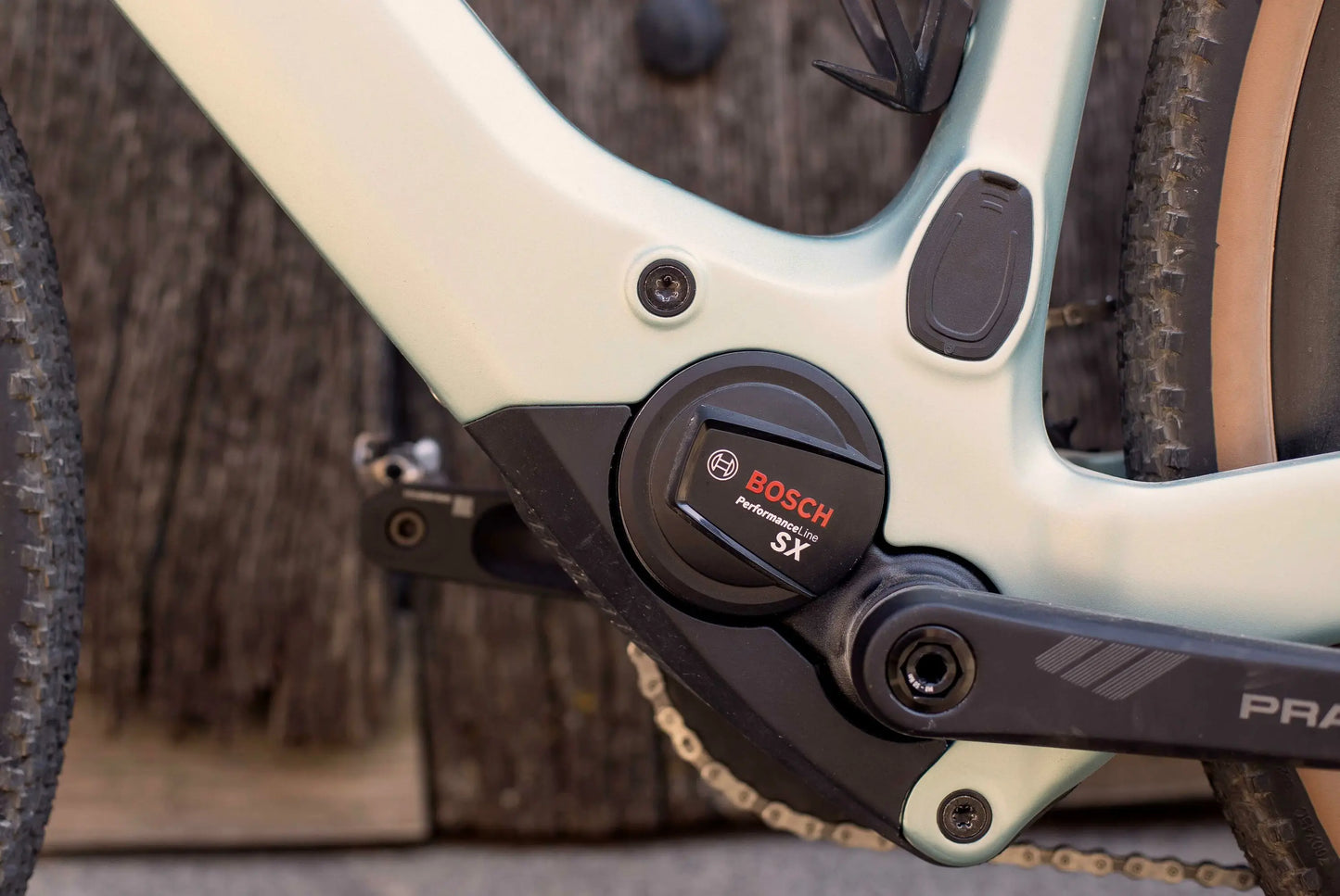 Bicicleta eléctrica gravel BH Igravelx NX Carbon 2.9