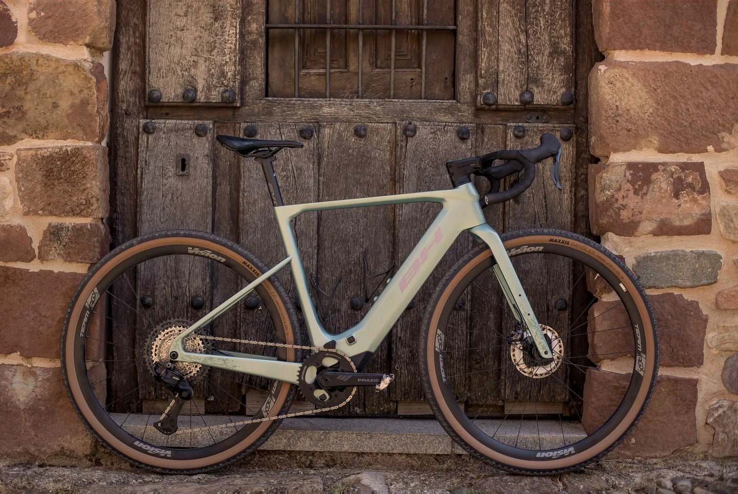 Bicicleta eléctrica gravel BH Igravelx NX Carbon 2.9