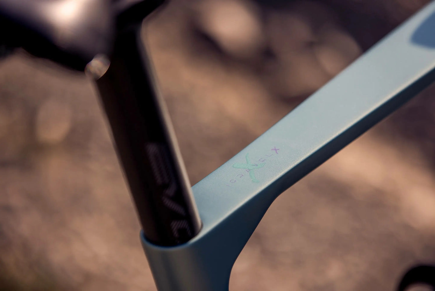 Bicicleta eléctrica gravel BH Igravelx NX Carbon 2.9