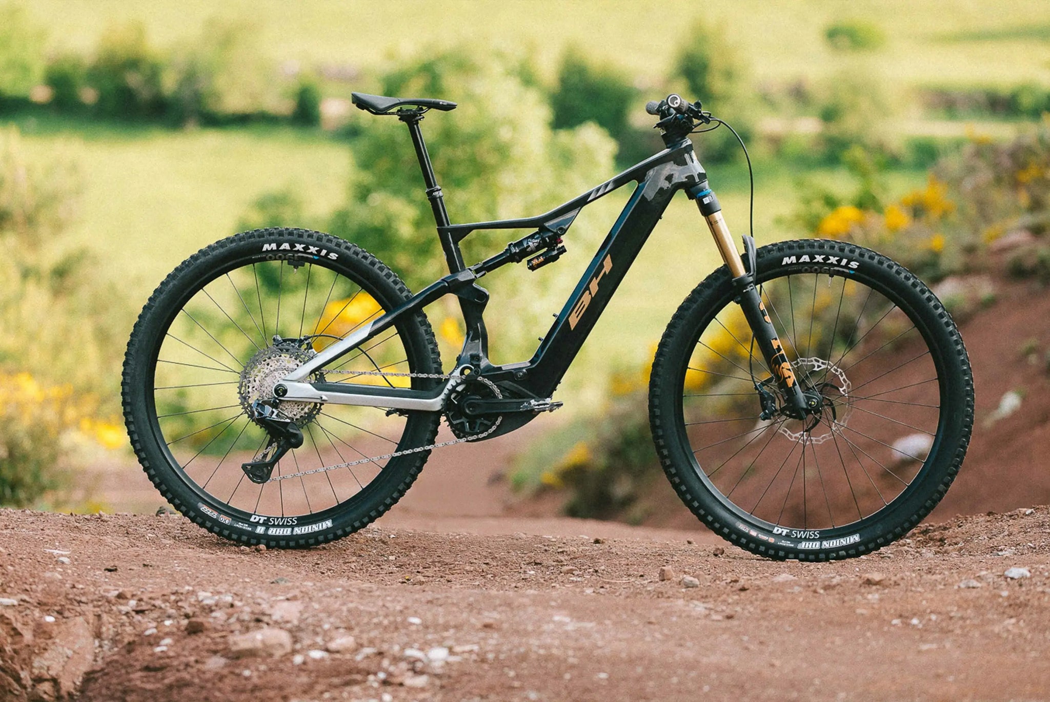 Bicicleta eléctrica MTB Trail BH Ilynx+ NX Trail Carbon 8.6
