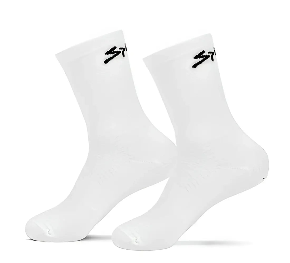 Calcetin ciclismo spiuk pack 2 uds blanco con logo negro en el puño anatómico medio unisex para ciclismo
